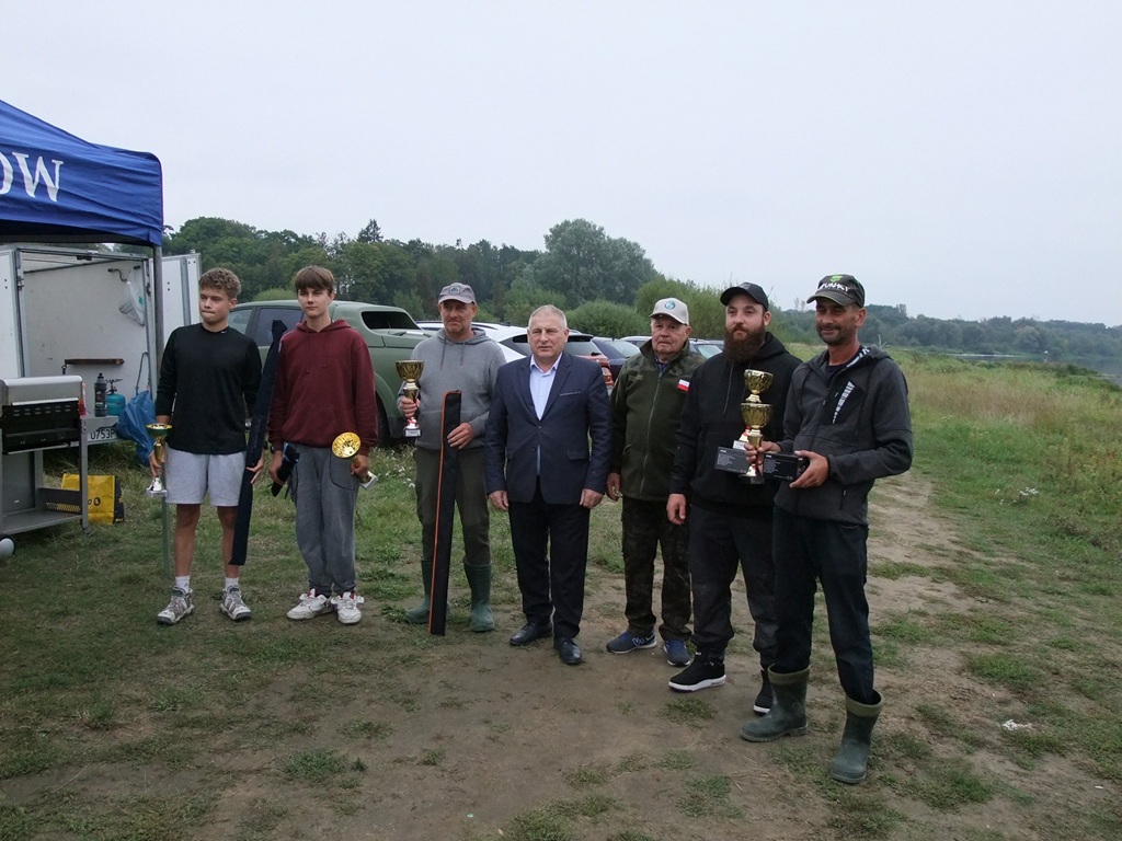 547051386_1858947074874249_4633294347283901663_n.jpg (247 KB)