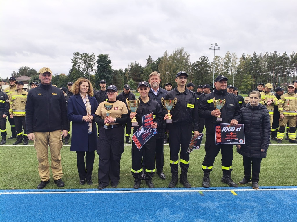 559464742_1121076290201111_654331567059156846_n.jpg (311 KB)