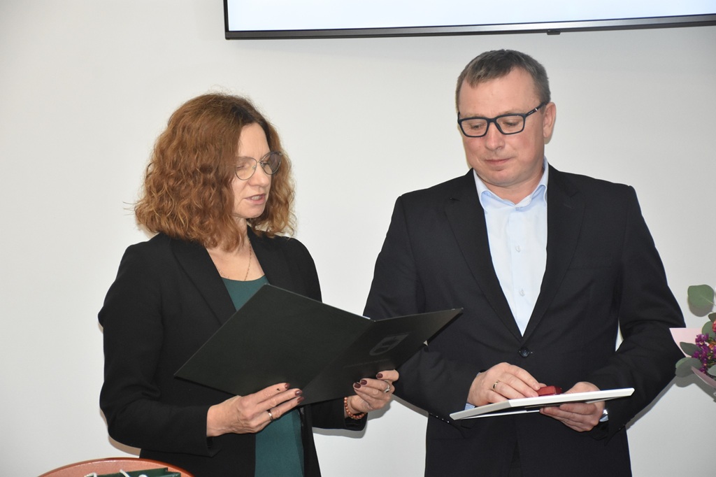 574001028_1249859790512765_2540213288828893260_n.jpg (124 KB)