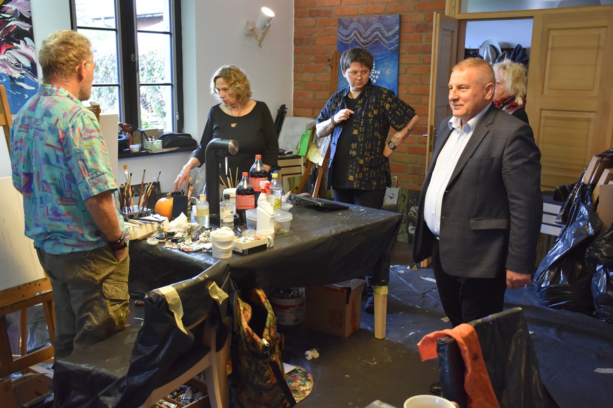 DSC_8827_1.JPG (341 KB)