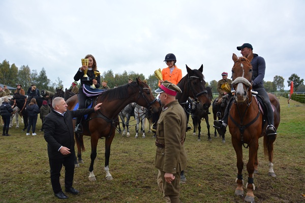 Ikona do artykułu: IV Hubertus Jeździecki w Nowym Kozłowie – tradycja, sport i pasja