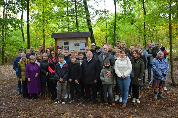 Ikona do artykułu: „Leśniczówka” w Leszczydole-Nowinach – miejsce pamięci bohaterów Puszczy Białej