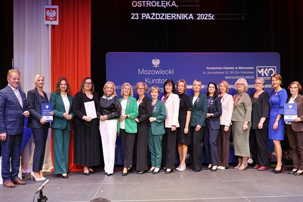 Ikona do artykułu: Dyrektorzy i nauczyciele szkół prowadzonych przez Powiat Wyszkowski nagrodzeni