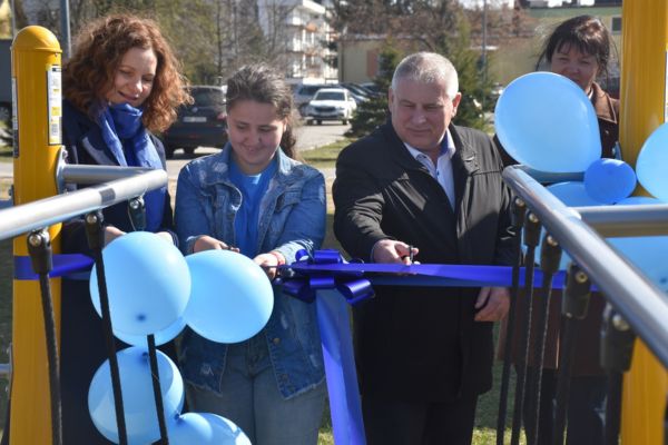 Ikona do artykułu: Sprawność, zabawa i wspólny czas – nowa siłownia zewnętrzna przy OSW Wyszków!