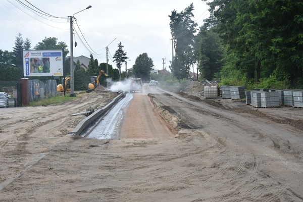 Ikona do artykułu: Trwają kolejne etapy inwestycji drogowych w Powiecie Wyszkowskim